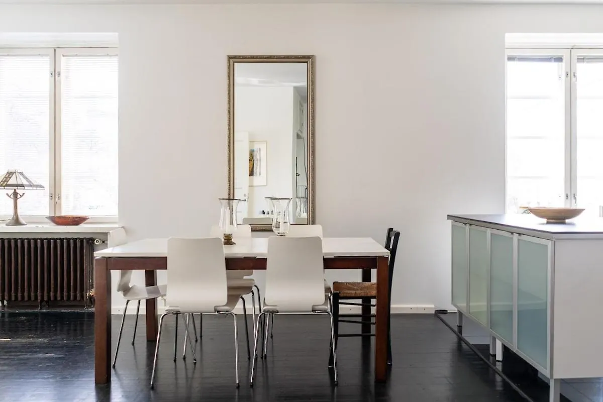 Spacious Apt In Vibrant Kallio Helsinki 0*,