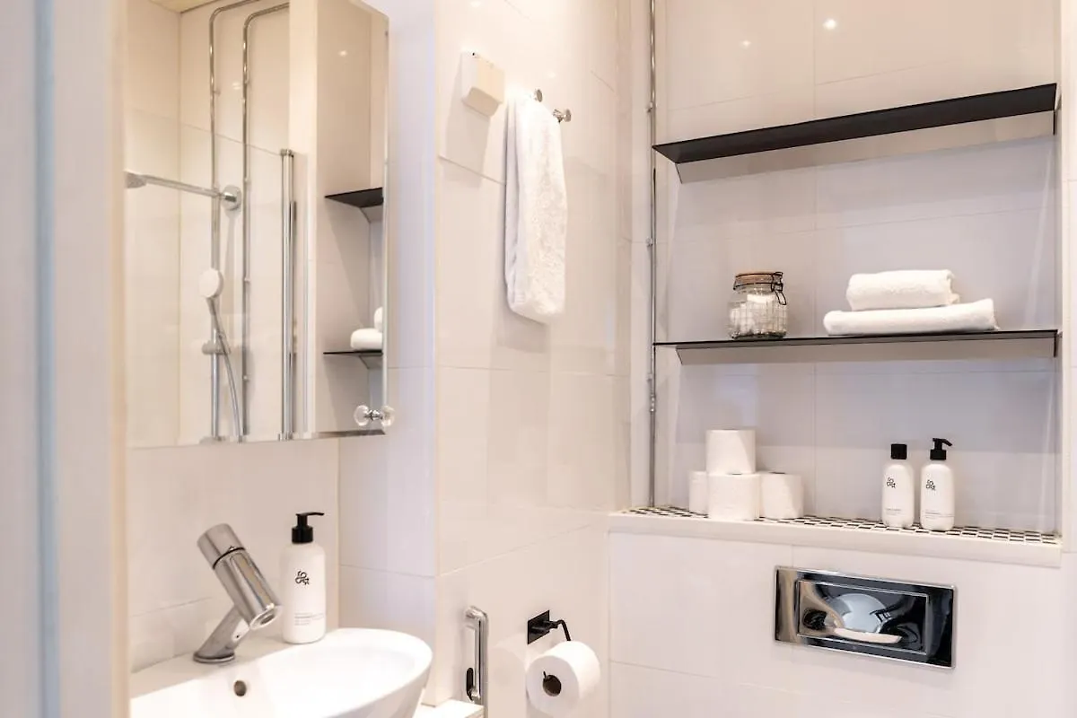 Spacious Apt In Vibrant Kallio Helsinki 0*,  Finland