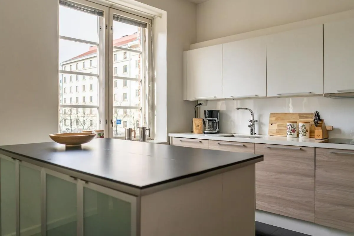 Spacious Apt In Vibrant Kallio Helsinki